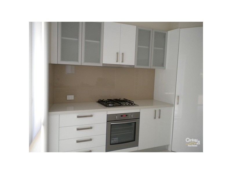 3/242 Spring Road, Dingley Village VIC 3172