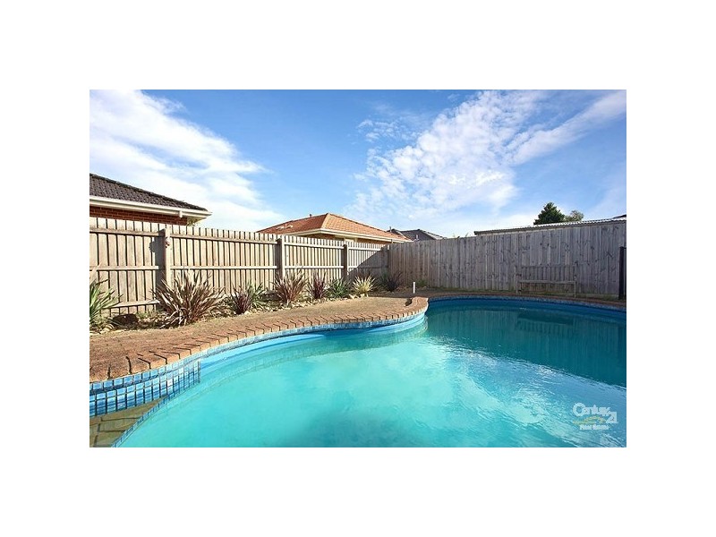 84 Village Drive, Dingley Village VIC 3172