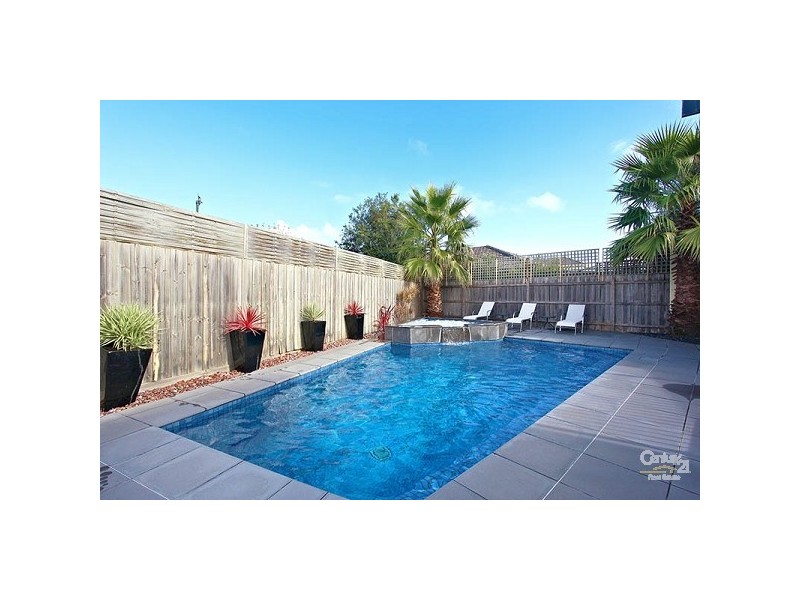 86 Village Drive, Dingley Village VIC 3172