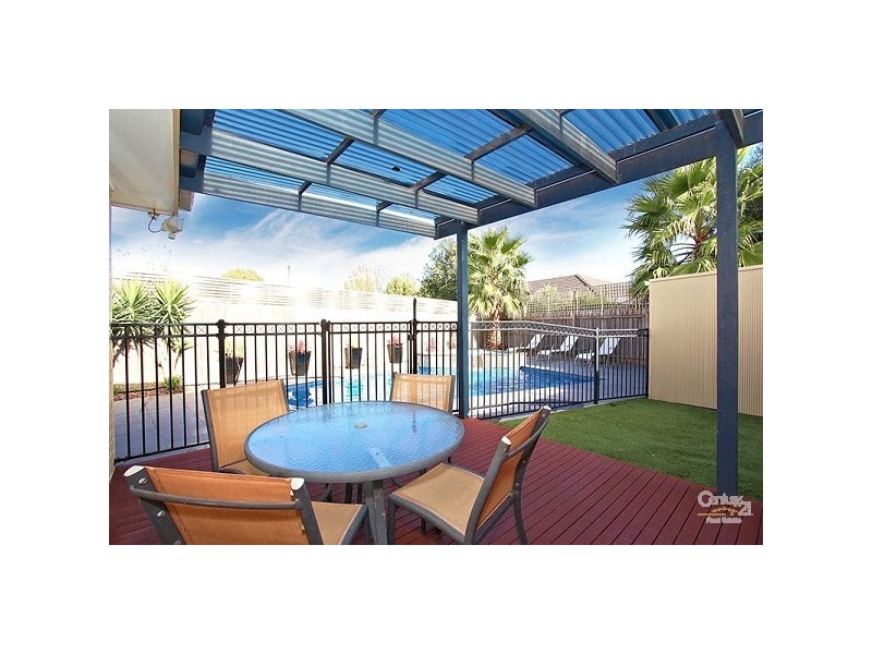 86 Village Drive, Dingley Village VIC 3172