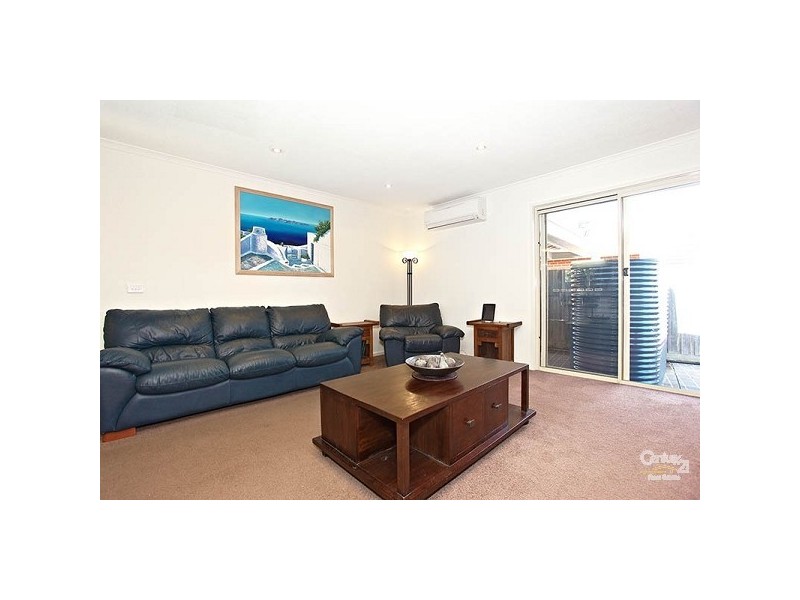 86 Village Drive, Dingley Village VIC 3172