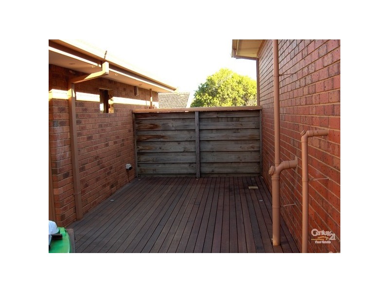 4 Lauren Close, Dingley Village VIC 3172