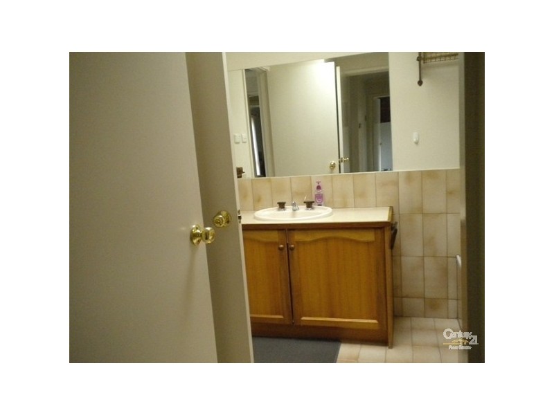 2/34-36 Howard Road, Dingley Village VIC 3172