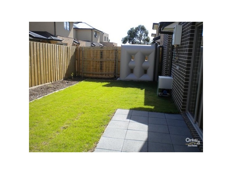 10/65-67 Tootal Road, Dingley Village VIC 3172