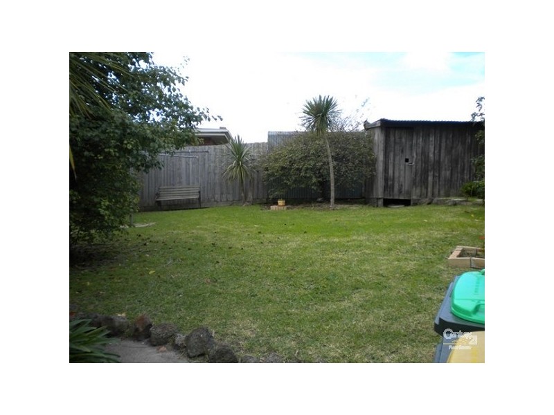 2 Alba Street, Frankston North VIC 3200