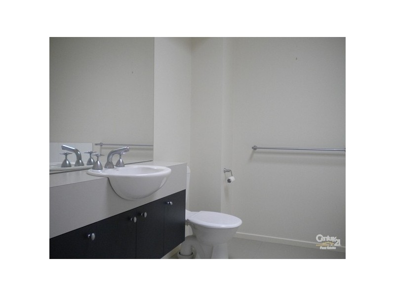 11 Fisher Mews, Waterways VIC 3195