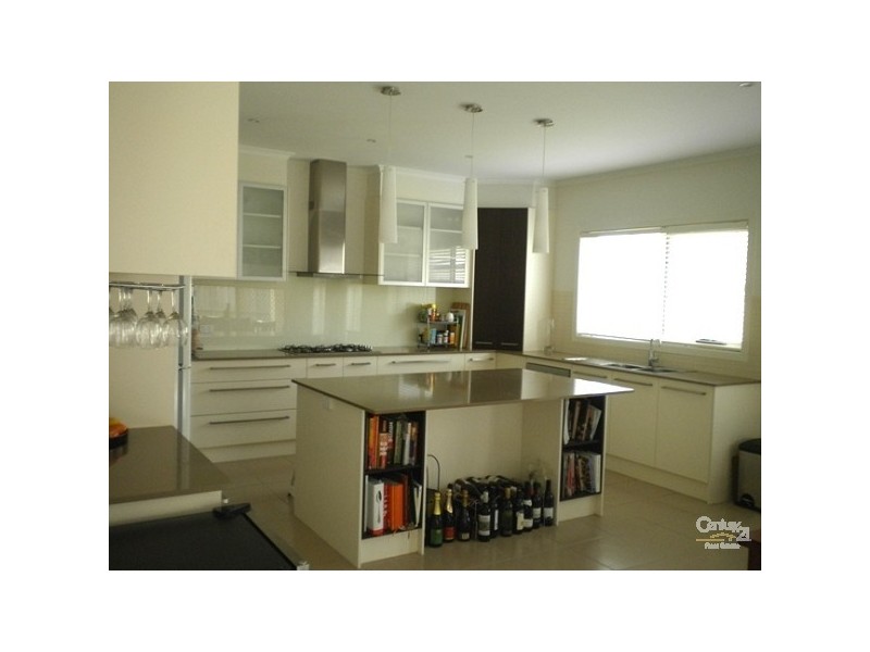 48 Donnici Drive, Keysborough VIC 3173