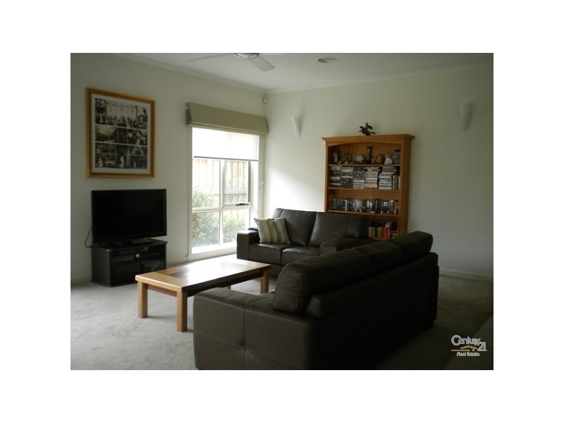 48 Donnici Drive, Keysborough VIC 3173