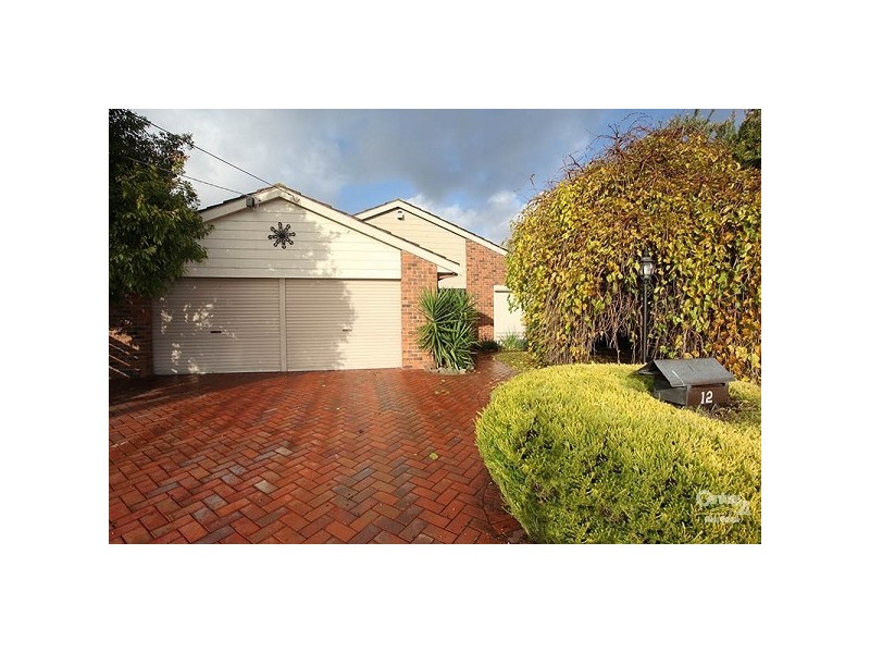 12 Delaware Drive, Dingley Village VIC 3172