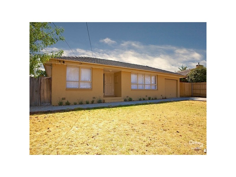 18 Pauline Avenue, Dingley Village VIC 3172