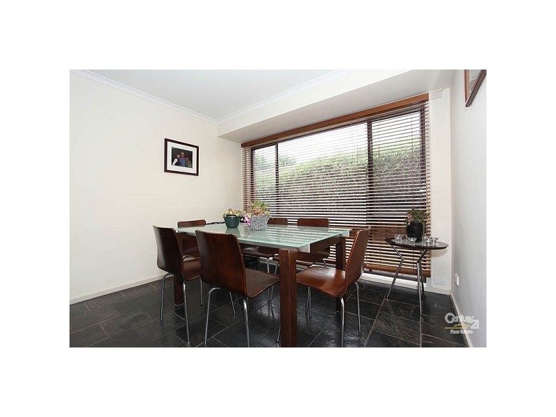 12 Wyndarra Crescent, Dingley Village VIC 3172