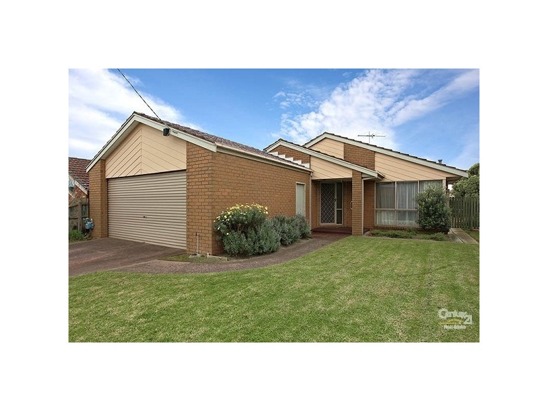 13 Delaware Drive, Dingley Village VIC 3172