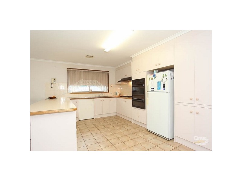 13 Delaware Drive, Dingley Village VIC 3172