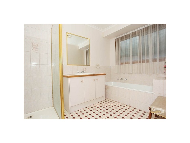 13 Delaware Drive, Dingley Village VIC 3172