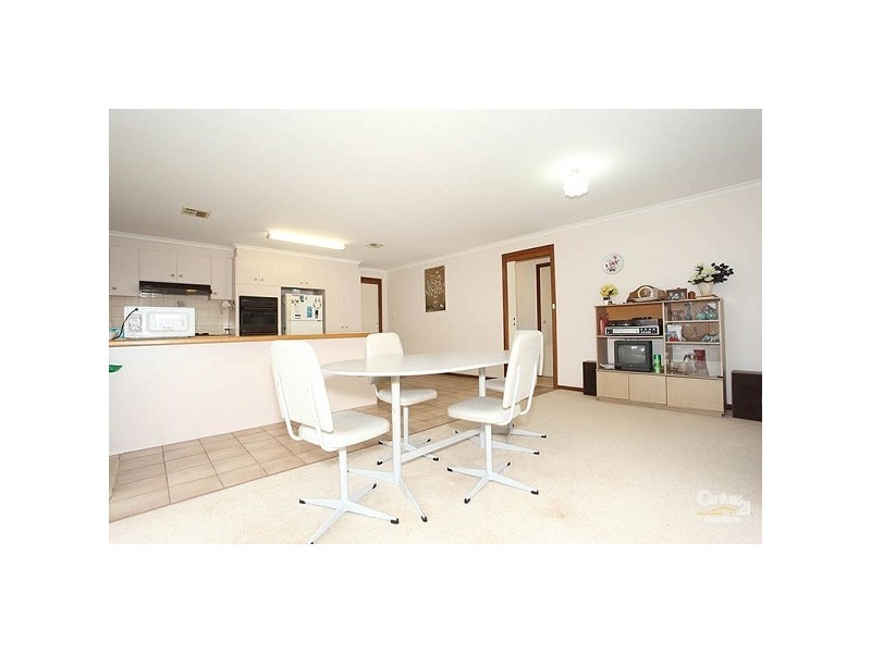 13 Delaware Drive, Dingley Village VIC 3172