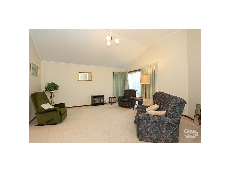 13 Delaware Drive, Dingley Village VIC 3172