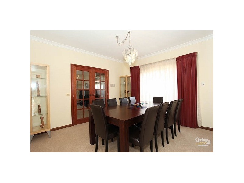 7 Lakeland Court, Dingley Village VIC 3172