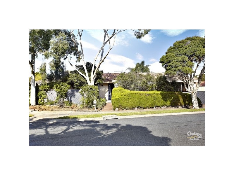 2 Cormorant Place, Dingley Village VIC 3172
