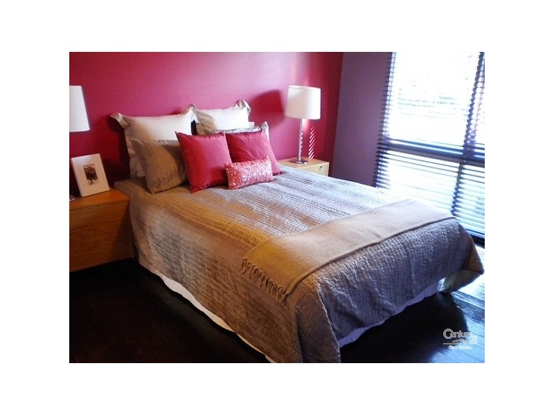 2 Cormorant Place, Dingley Village VIC 3172