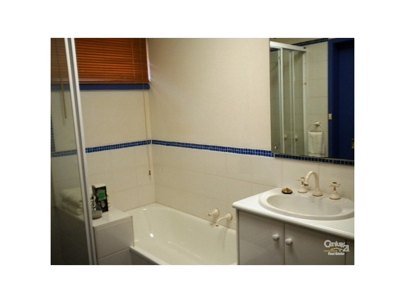 2 Cormorant Place, Dingley Village VIC 3172