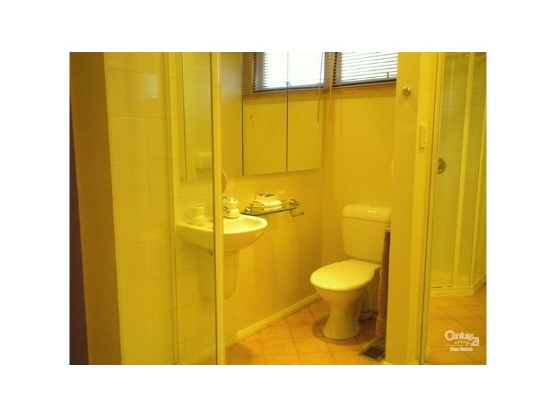 2 Cormorant Place, Dingley Village VIC 3172