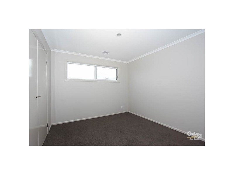 16 Marga Place, Keysborough VIC 3173