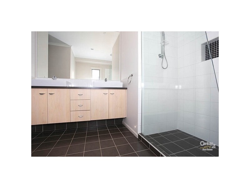 16 Marga Place, Keysborough VIC 3173