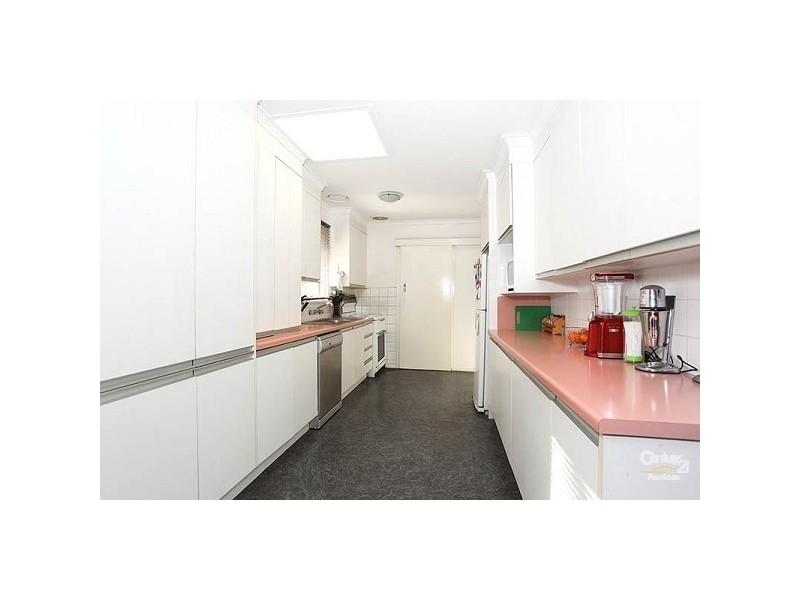 25 Marcus Road, Dingley Village VIC 3172