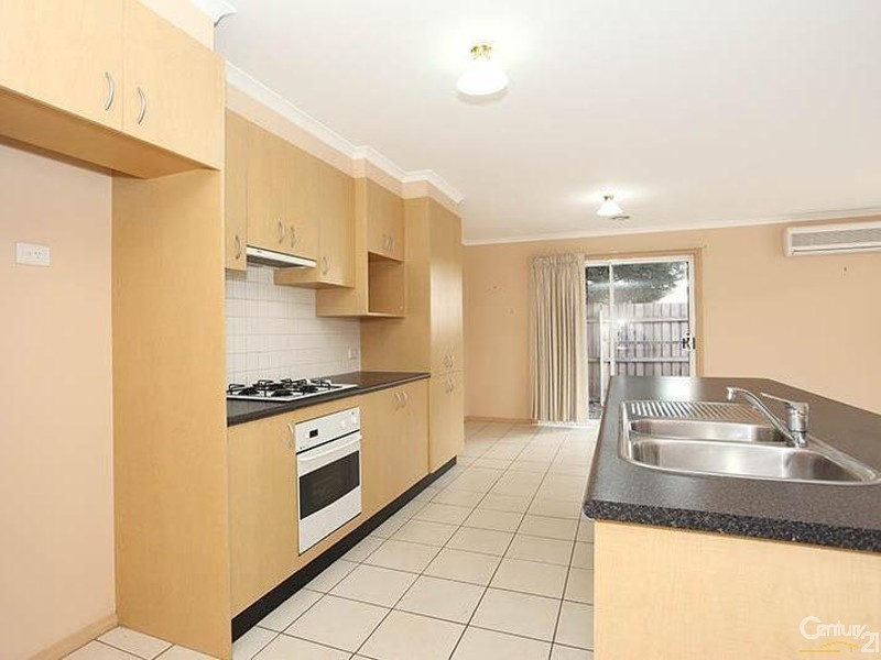 11 Harry Court, Dingley Village VIC 3172