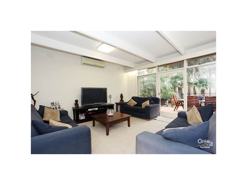 8 Florida Avenue, Dingley Village VIC 3172