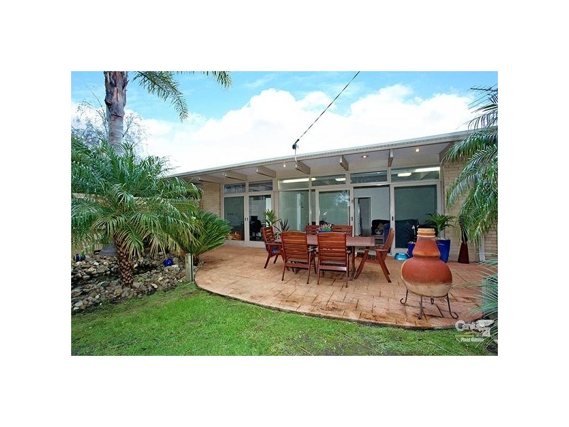 8 Florida Avenue, Dingley Village VIC 3172