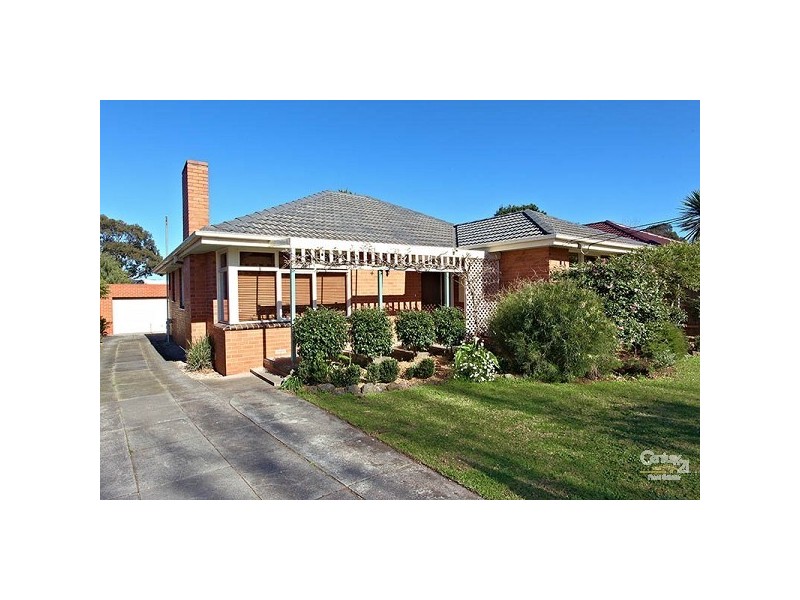 4 St Marks Close, Dingley Village VIC 3172