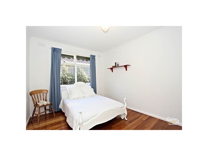 4 St Marks Close, Dingley Village VIC 3172