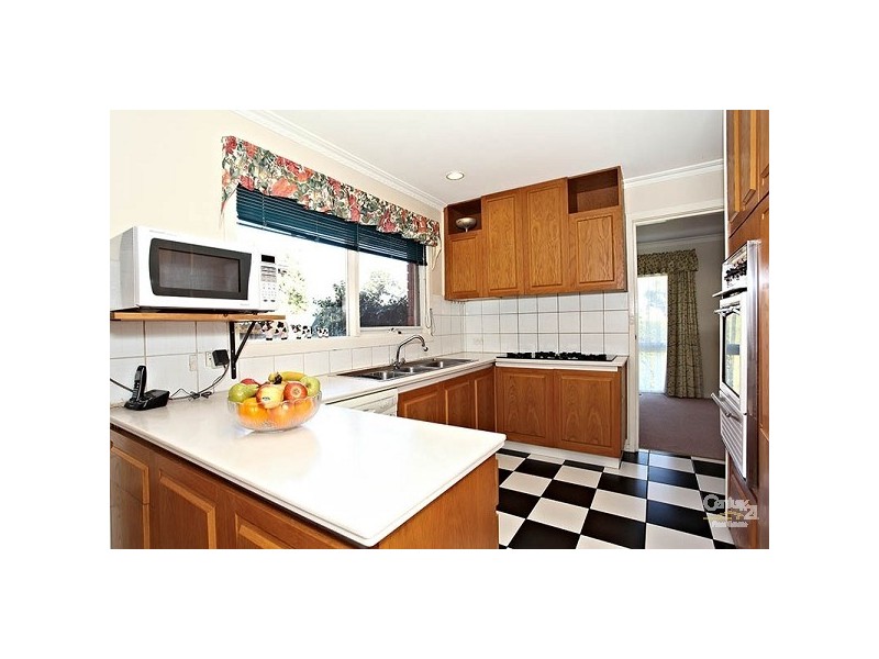 35 Village Drive, Dingley Village VIC 3172