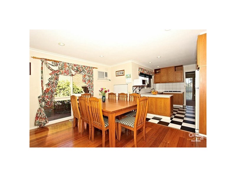 35 Village Drive, Dingley Village VIC 3172