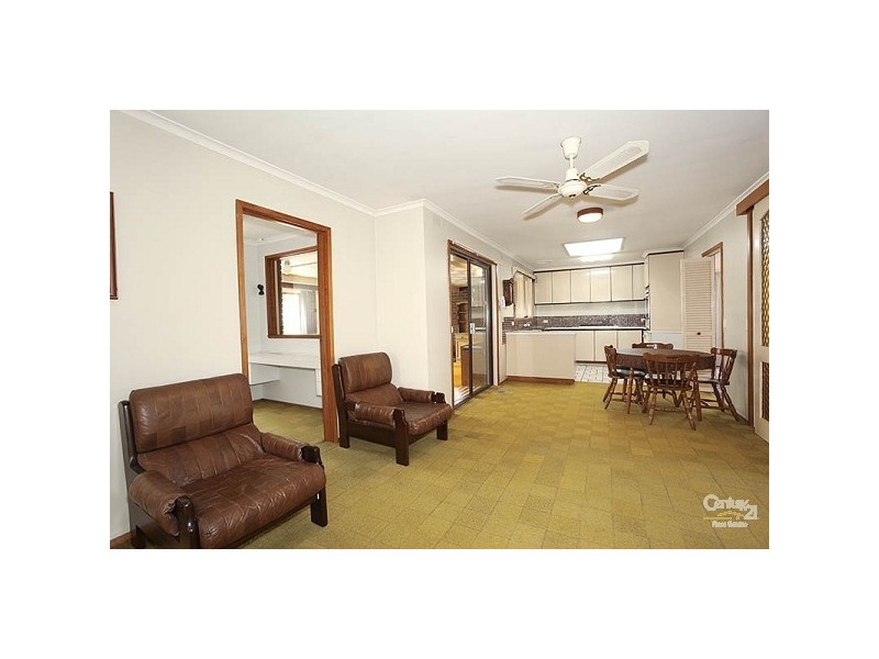 5 Siddeley Court, Dingley Village VIC 3172