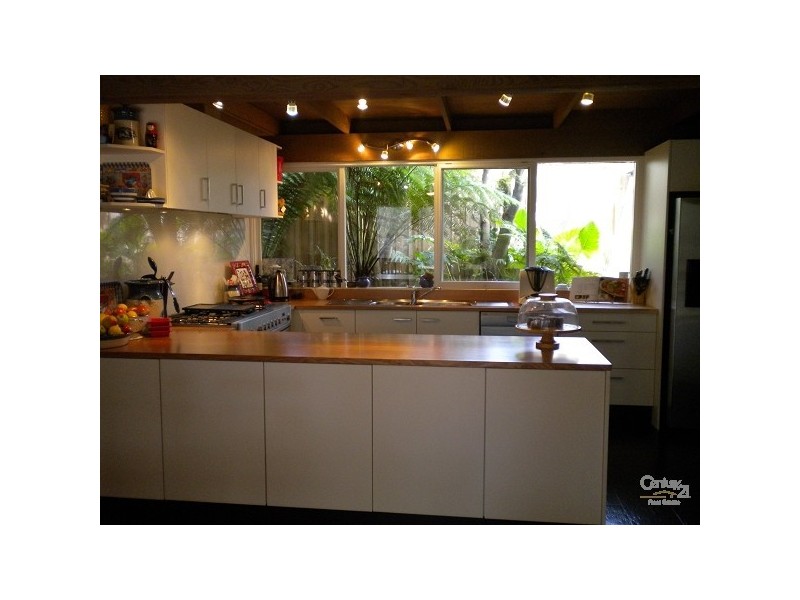 17 Wolbers Road, Dingley Village VIC 3172