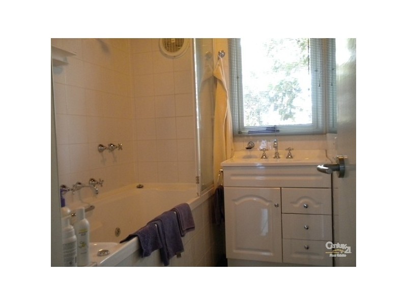 17 Wolbers Road, Dingley Village VIC 3172