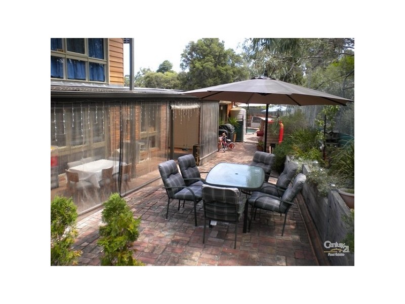 17 Wolbers Road, Dingley Village VIC 3172