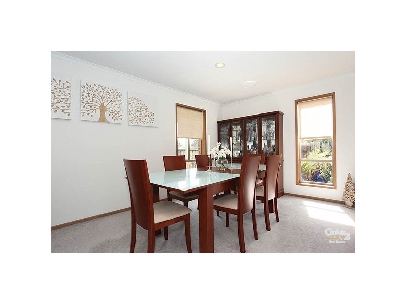 13 Teralba Close, Dingley Village VIC 3172