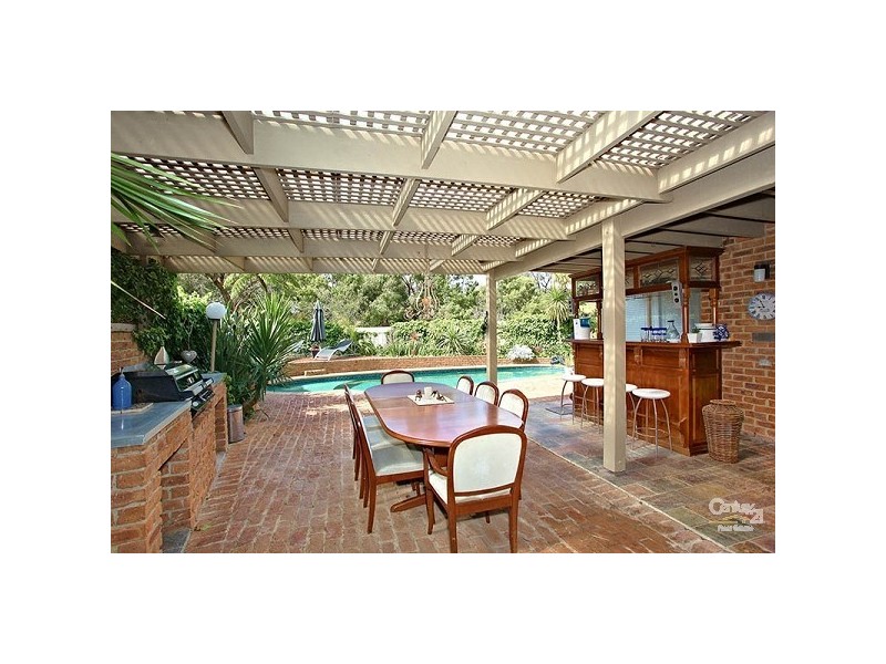 13 Teralba Close, Dingley Village VIC 3172