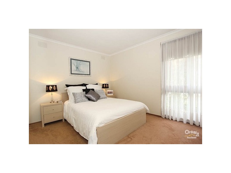 5 Venus Court, Dingley Village VIC 3172