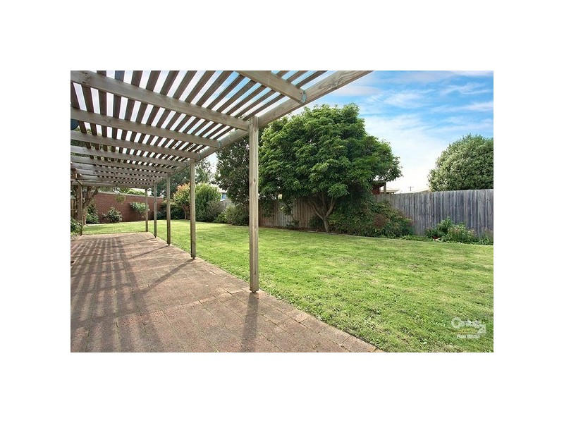 5 Venus Court, Dingley Village VIC 3172