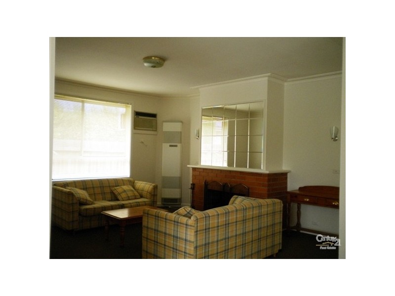 1/16 St Marks Close, Dingley Village VIC 3172