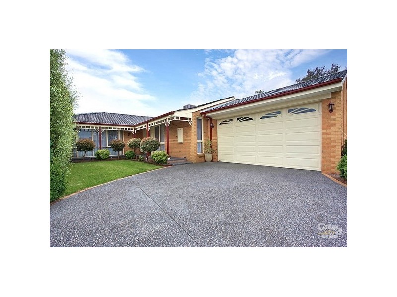 28 Sandleford Place, Dingley Village VIC 3172