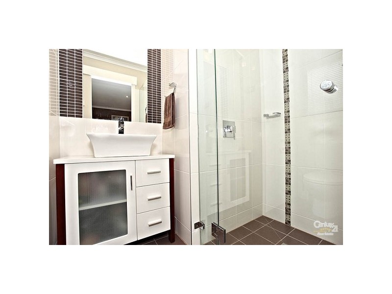 28 Sandleford Place, Dingley Village VIC 3172