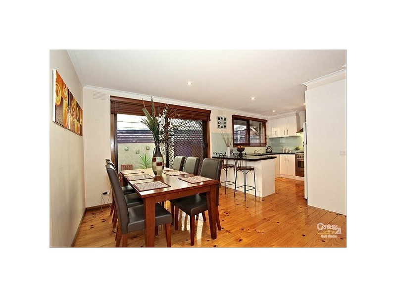 28 Sandleford Place, Dingley Village VIC 3172