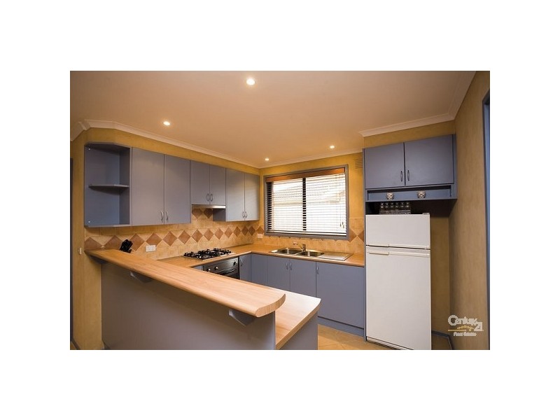 10 Sandleford Place, Dingley Village VIC 3172