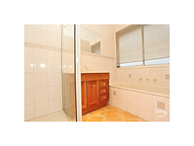 12 Plaza Crescent, Dingley Village VIC 3172