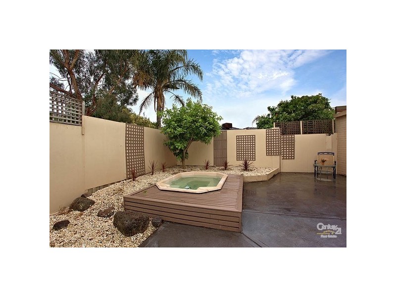 12 Plaza Crescent, Dingley Village VIC 3172